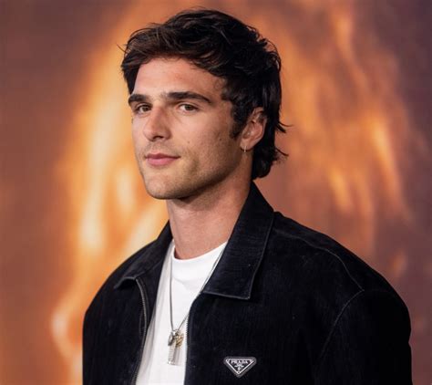 Jacob Elordi Biography, Age, Wiki, Height, Weight,。